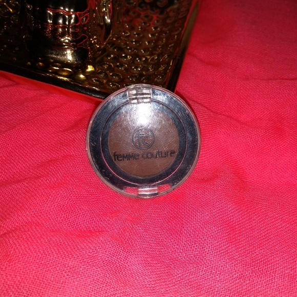free with bundle* Femme couture eyebrow powder - Picture 5 of 8